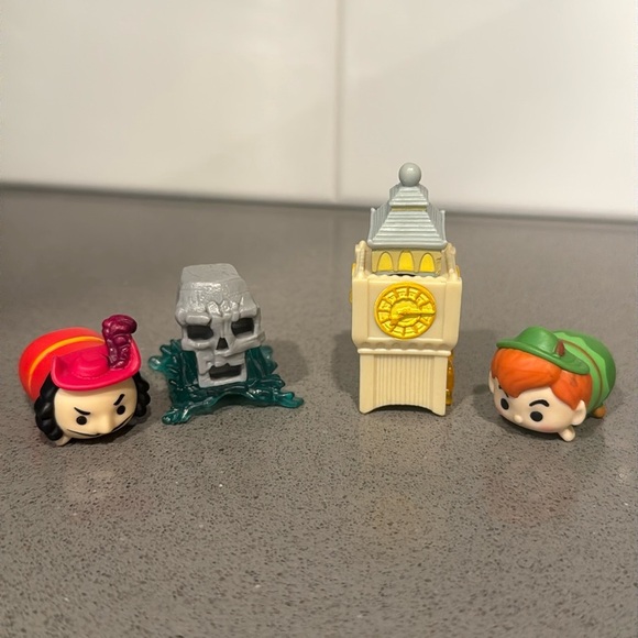 Disney’s Peter Pan Tsum Tsum bundle - Picture 1 of 1